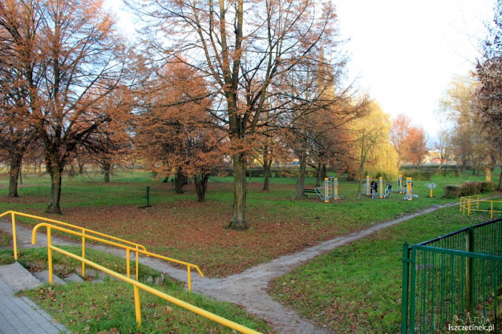 Dwie nowe siłownie zewnętrzne w Szczecinku 14.11.2012
