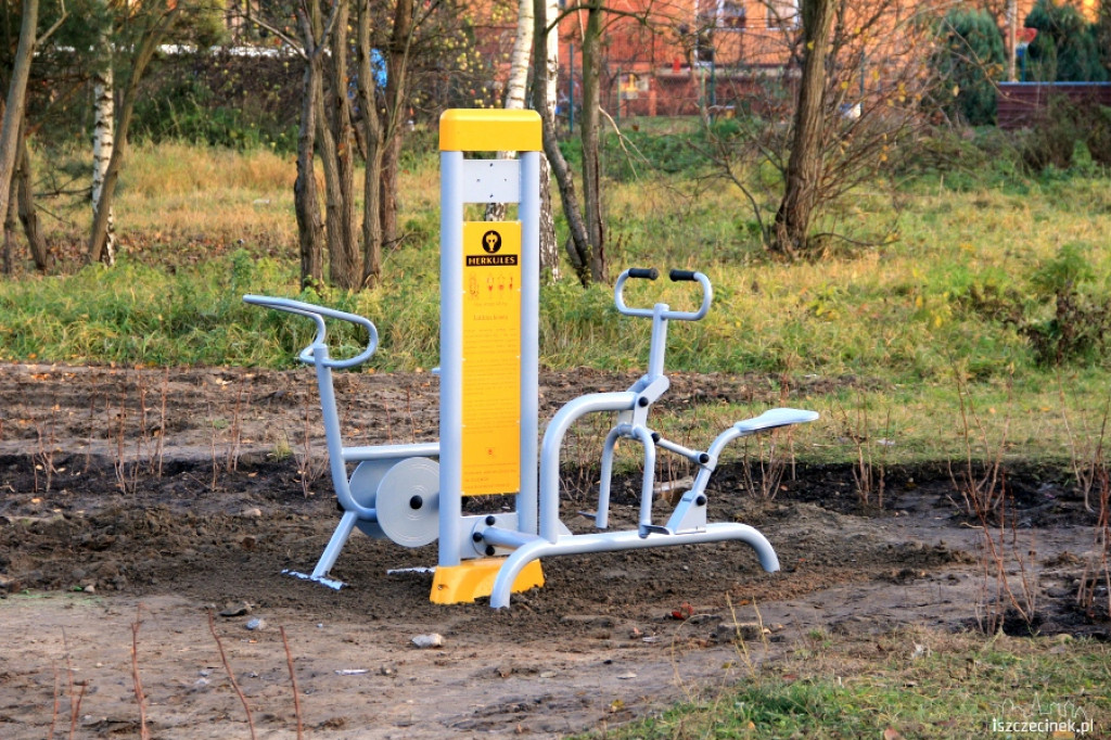 Dwie nowe siłownie zewnętrzne w Szczecinku 14.11.2012