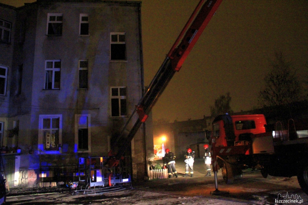Pożar kamienicy przy ul. Wyszyńskiego 18.11.2012