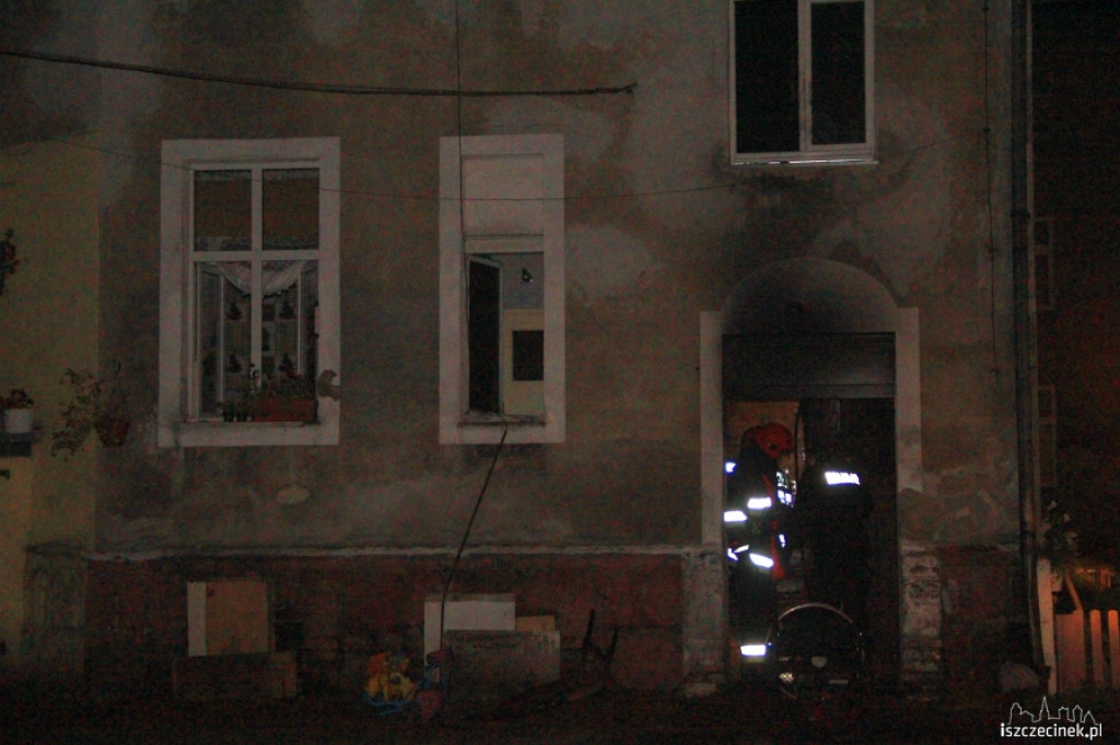 Pożar kamienicy przy ul. Wyszyńskiego 18.11.2012