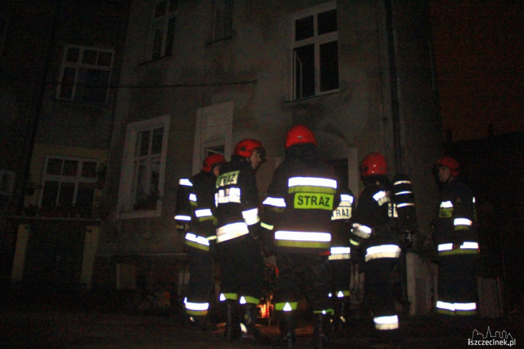 Pożar kamienicy przy ul. Wyszyńskiego 18.11.2012