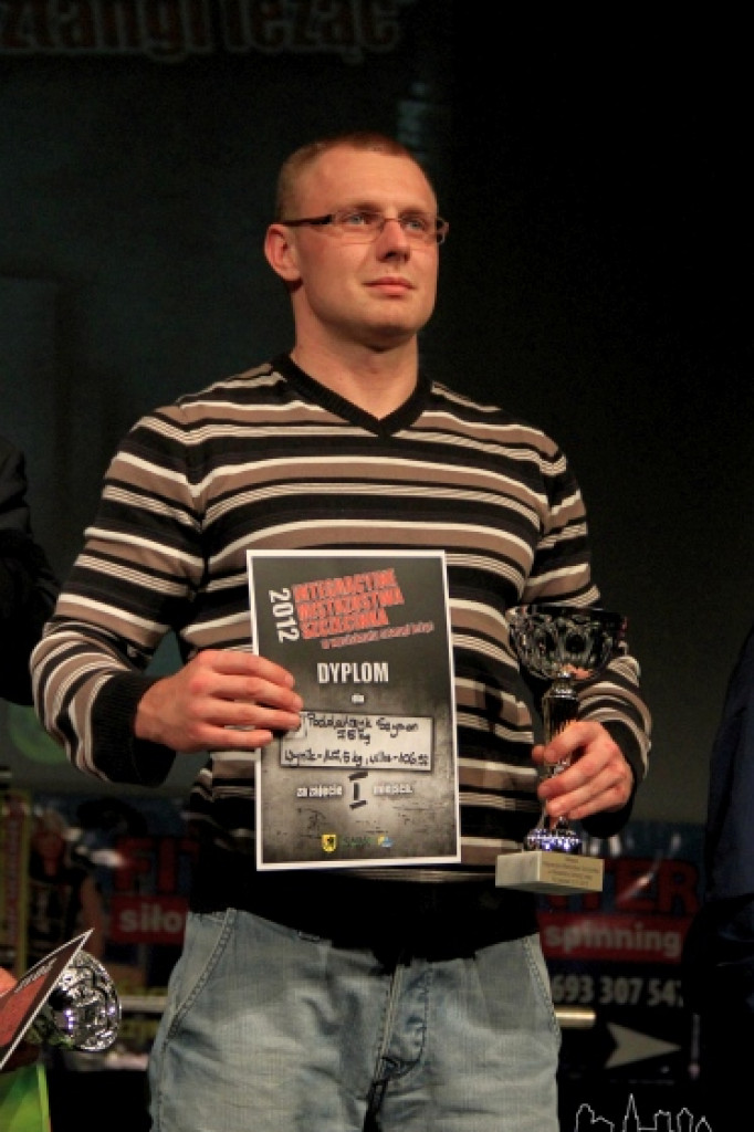 Integracyjne Mistrzostwa Szczecinka w wyciskaniu sztangi leżąc 18.11.2012 zakończenie