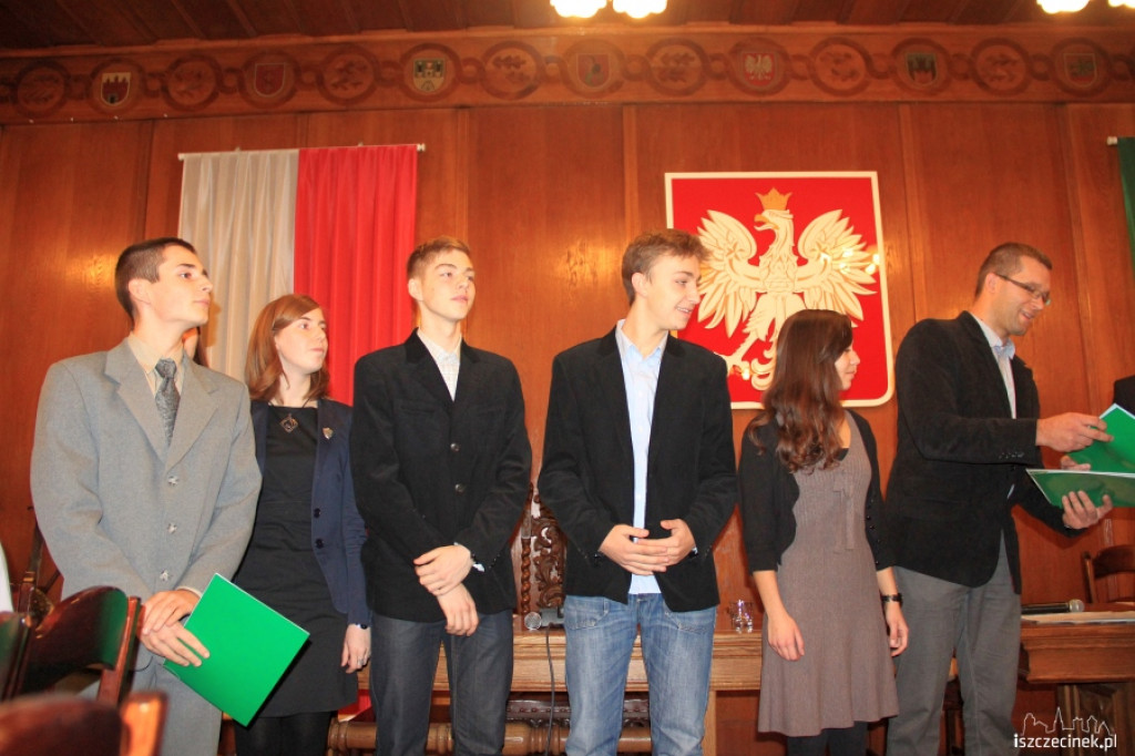 Rozdanie stypendiów Burmistrza Szczecinka 21.11.2012