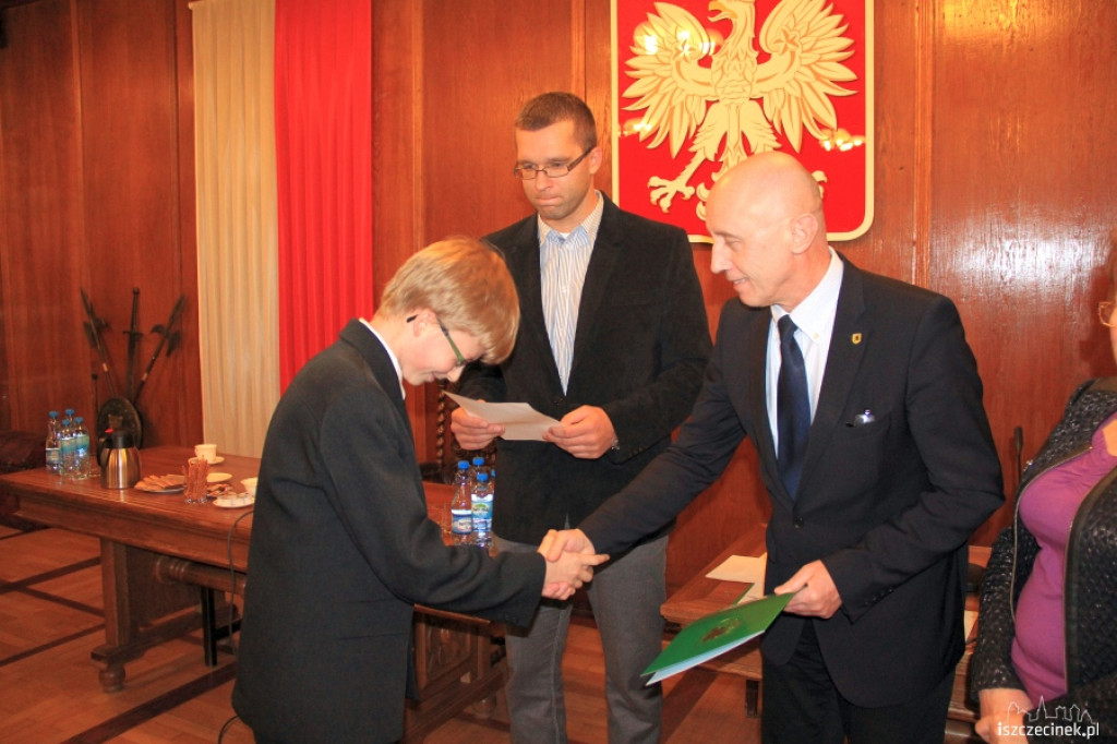 Rozdanie stypendiów Burmistrza Szczecinka 21.11.2012