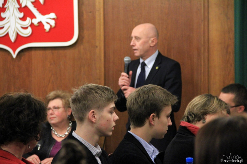 Rozdanie stypendiów Burmistrza Szczecinka 21.11.2012