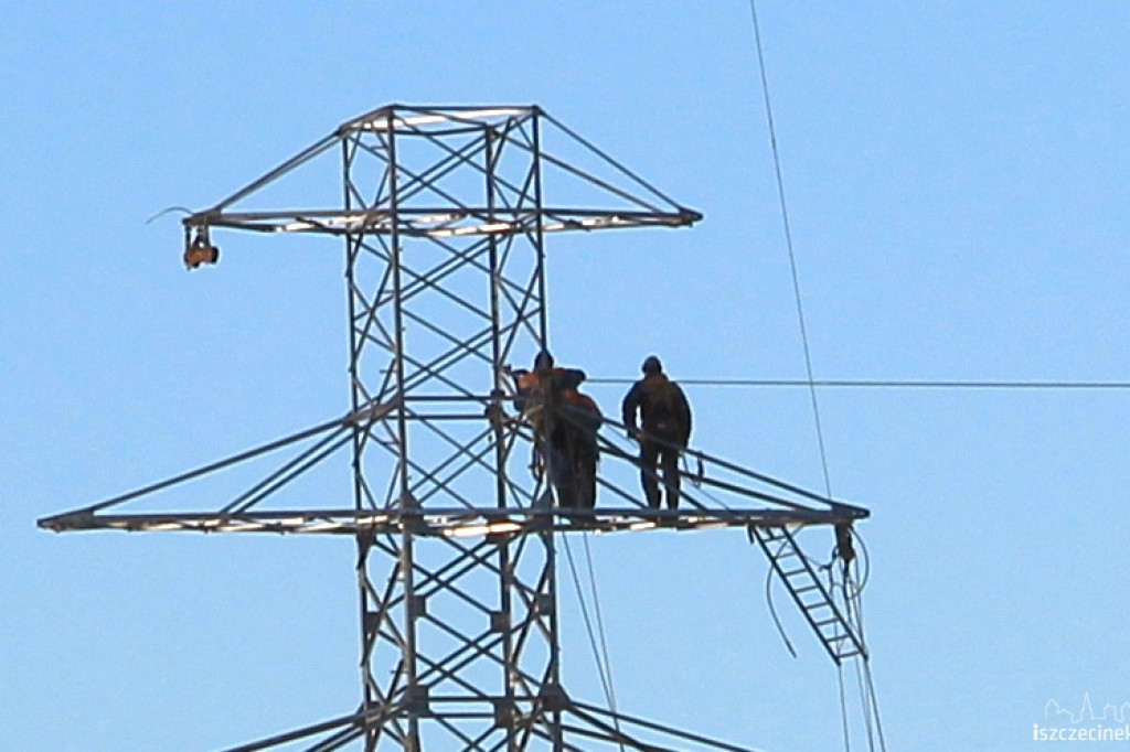 Modernizacja linii wysokiego napięcia w Szczecinku 26.11.2012