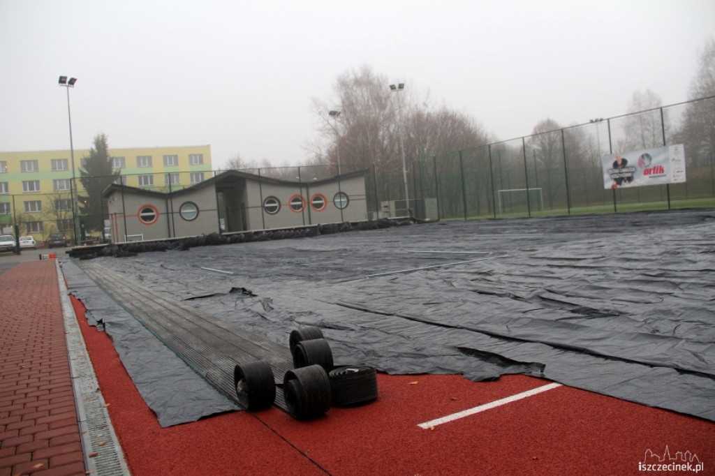 Powstaje biały Orlik w Szczecinku 28.11.2012