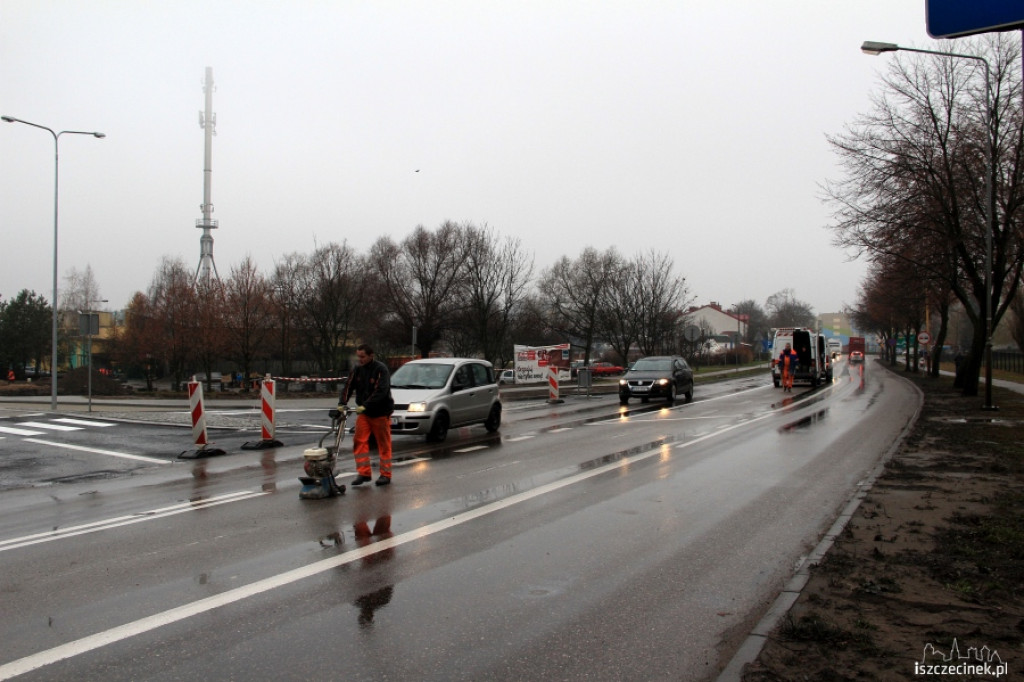 Nowe skrzyżowanie na Cieślaka w Szczecinku 28.11.2012