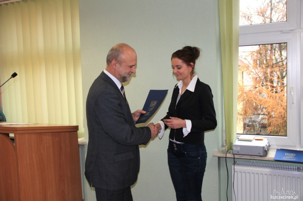 Stypendia i nagrody Starosty Szczecineckiego 30.11.2012