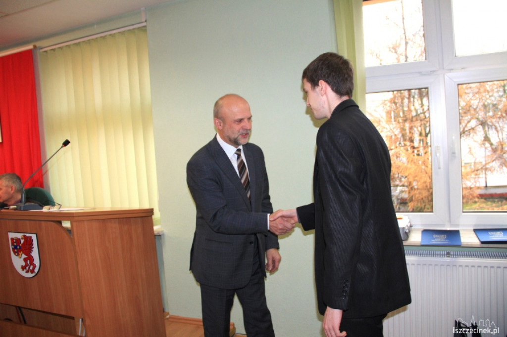 Stypendia i nagrody Starosty Szczecineckiego 30.11.2012