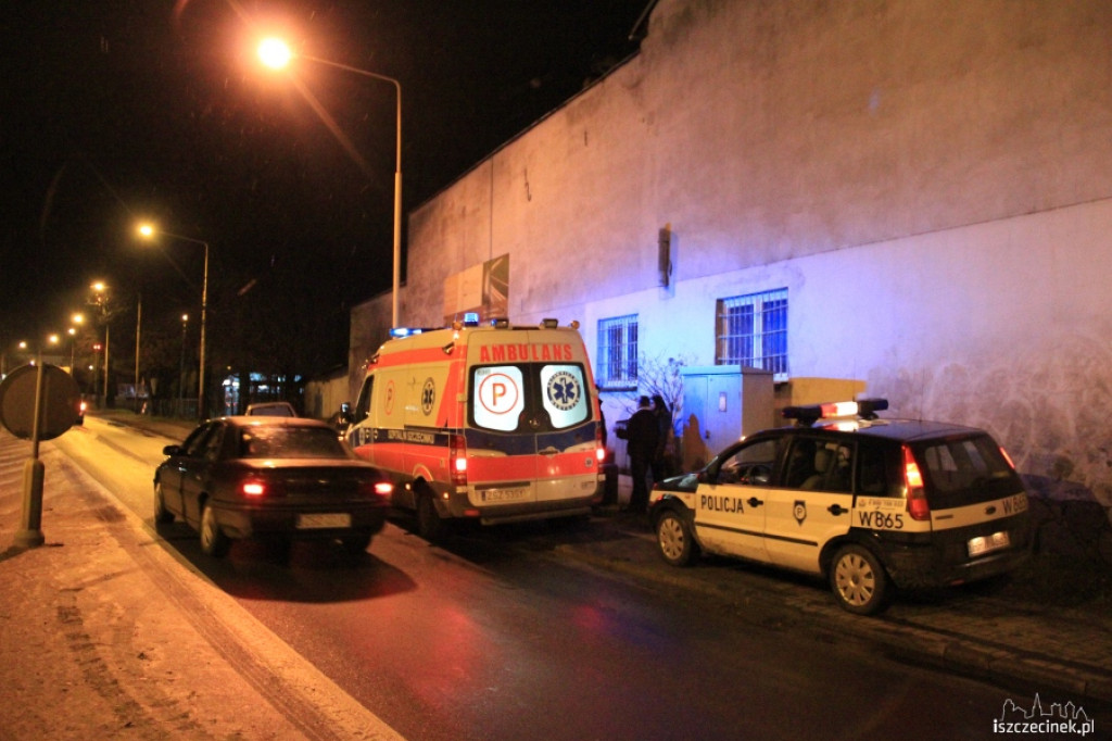 Potrącenie na pasach na ul. Sikorskiego 30.11.2012