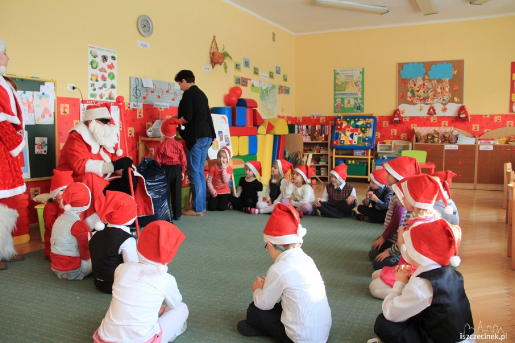 Pracowity dzień Mikołaja w Szczecinku 6.12.2012