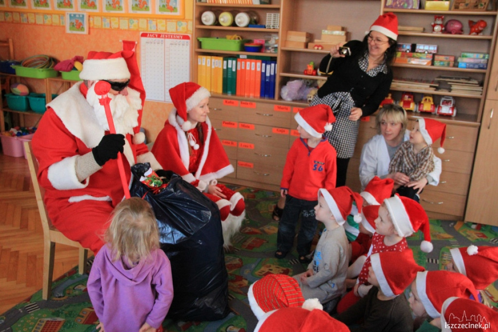 Pracowity dzień Mikołaja w Szczecinku 6.12.2012