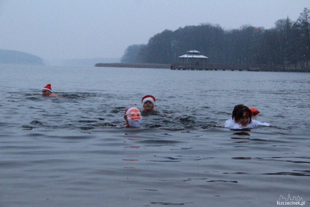 Pracowity dzień Mikołaja w Szczecinku 6.12.2012