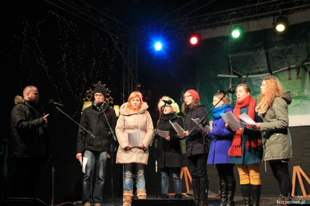Pracowity dzień Mikołaja w Szczecinku 6.12.2012