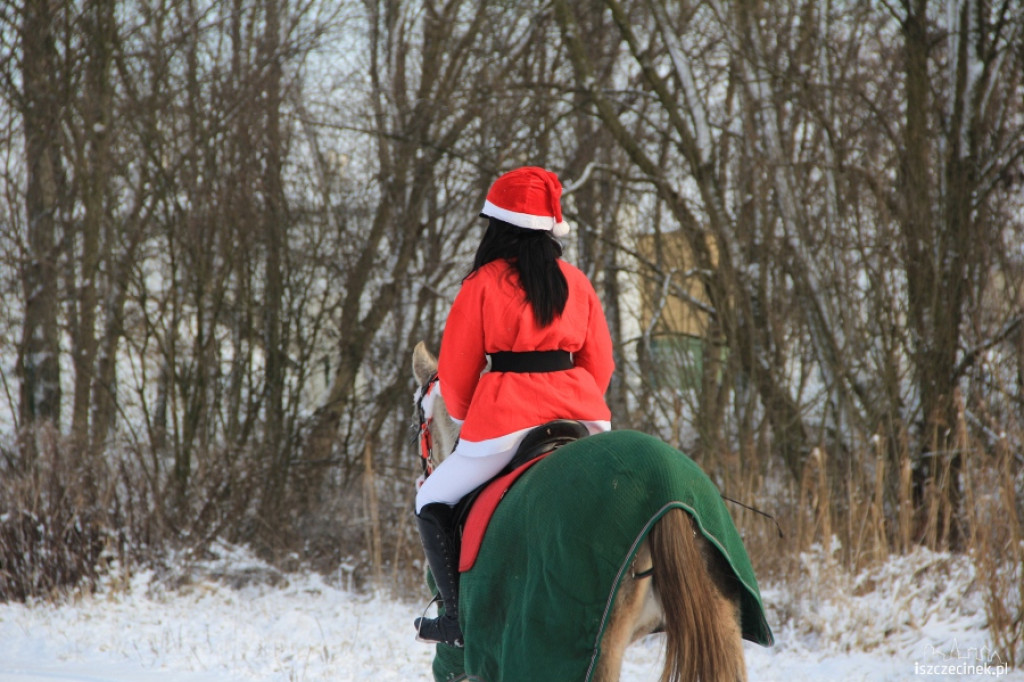 Pracowity dzień Mikołaja w Szczecinku 6.12.2012