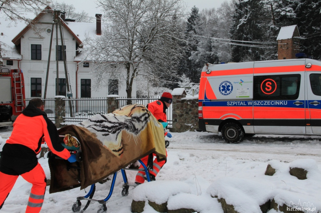 Wędkarze uratowani z lodowatej wody 9.12.2012