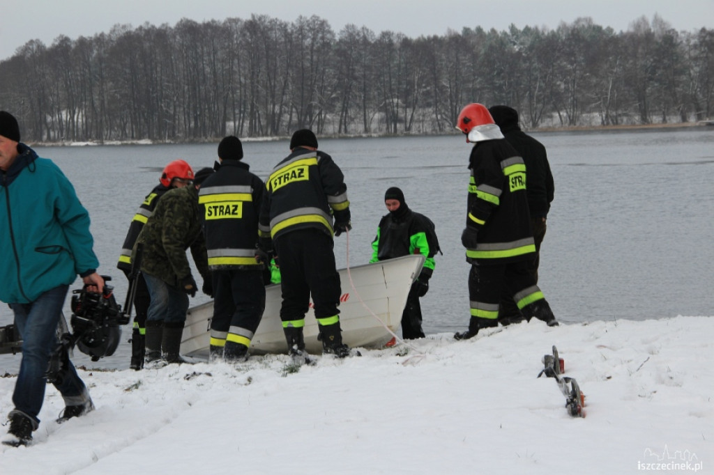 Wędkarze uratowani z lodowatej wody 9.12.2012