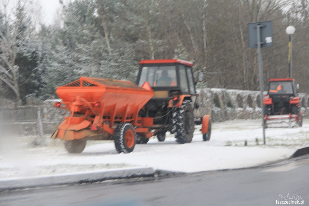 Zima na szczecineckich ulicach i chodnikach 9.12.2012