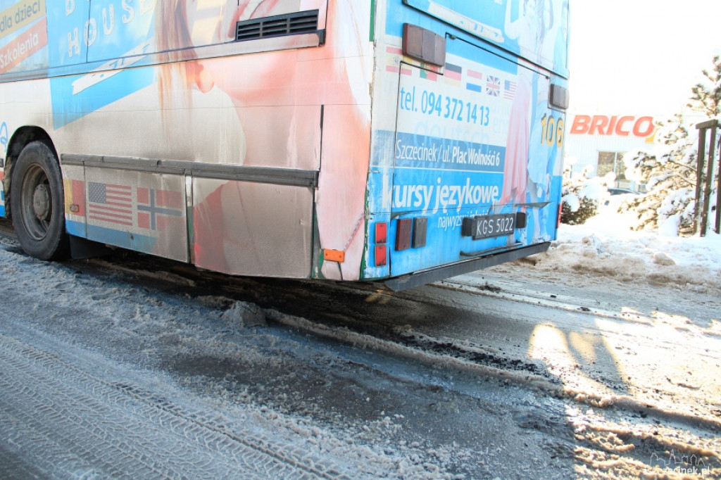 Uszkodzony autobus na Kołobrzeskiej 13.12.2012