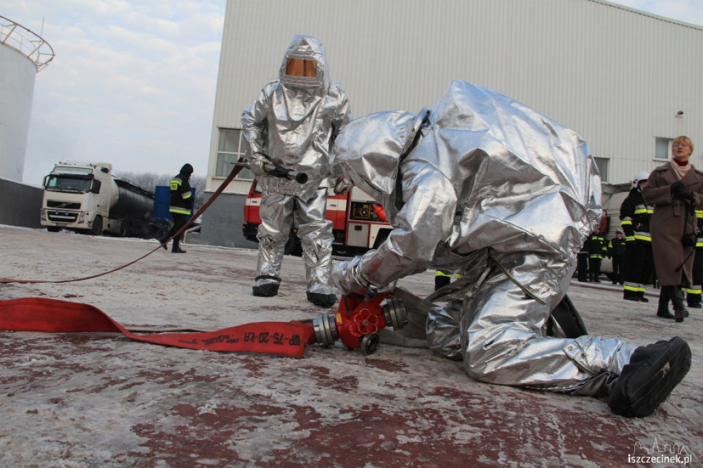 Ćwiczenia przeciwpożarowe w Kronospan Chemical  Szczecinek 14.12.2012
