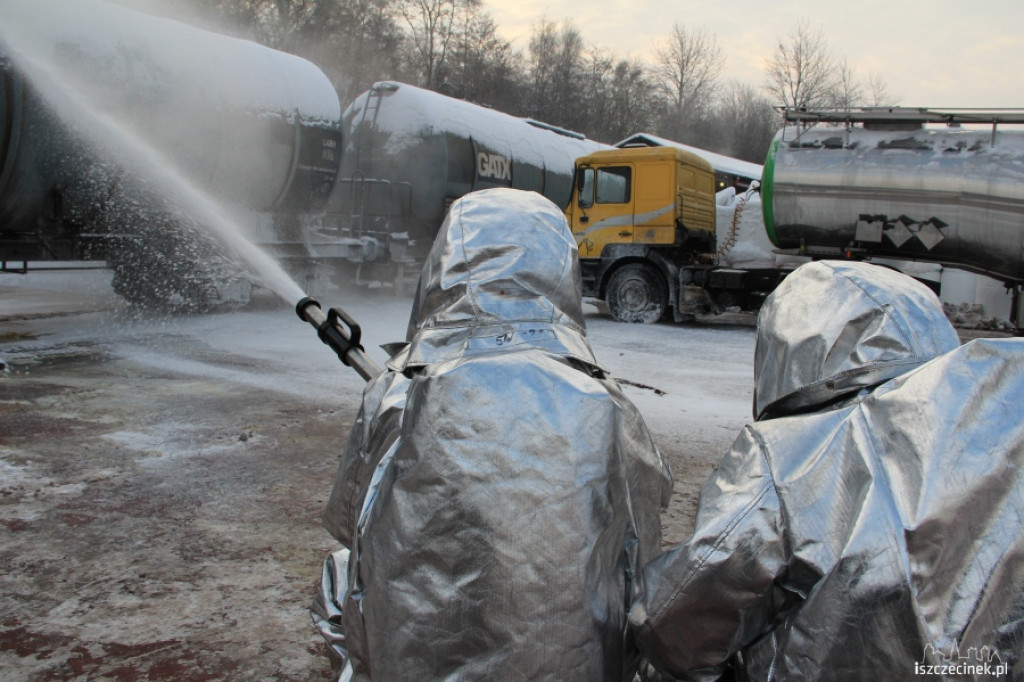 Ćwiczenia przeciwpożarowe w Kronospan Chemical  Szczecinek 14.12.2012