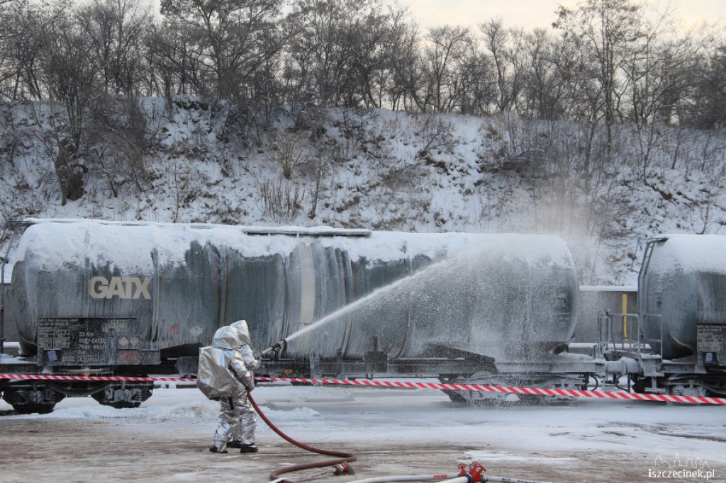 Ćwiczenia przeciwpożarowe w Kronospan Chemical  Szczecinek 14.12.2012
