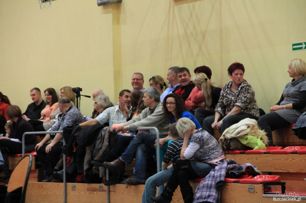 MKS Gryf Szczecinek - OPP Kołobrzeg 16.12.2012