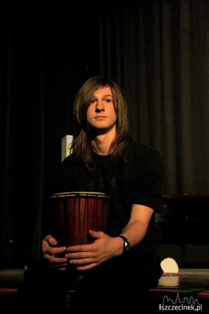 V Powiatowy Dzień Teatru w Językach Obcych 18.12.2012