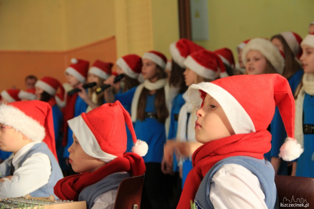 Świąteczny Koncert w SP 1 21.12.2012