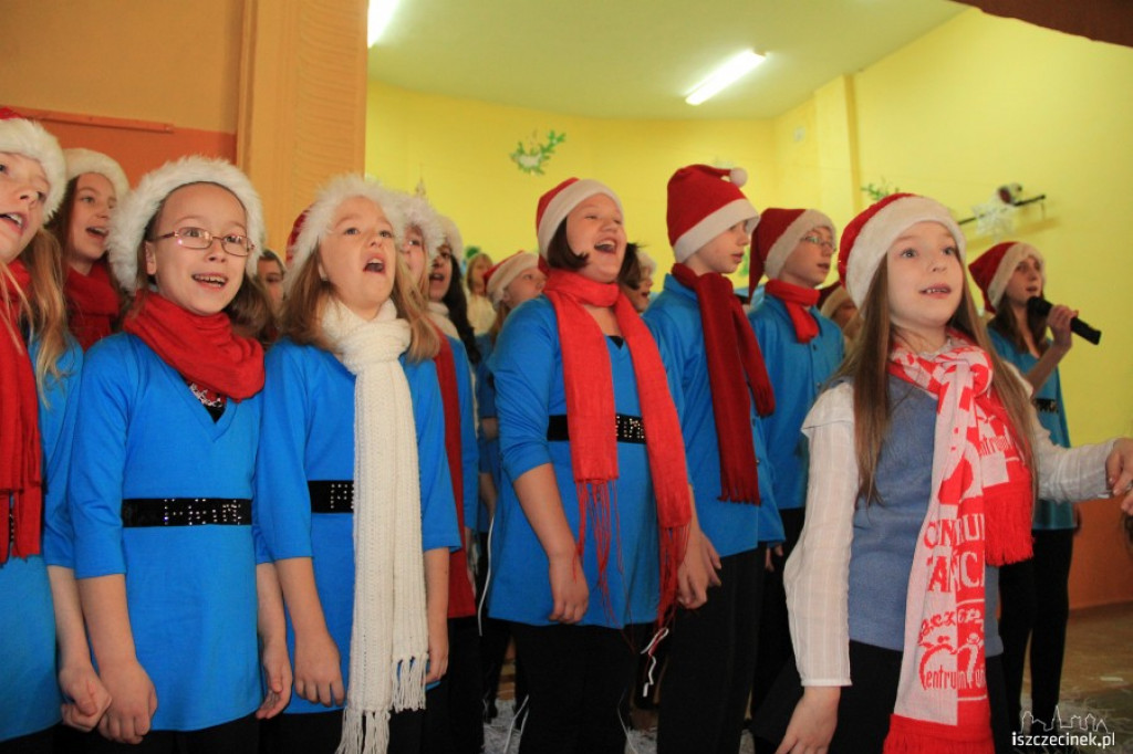 Świąteczny Koncert w SP 1 21.12.2012