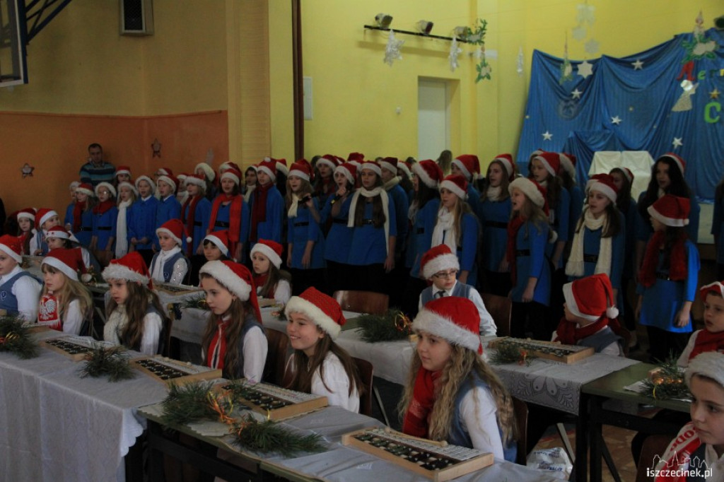 Świąteczny Koncert w SP 1 21.12.2012