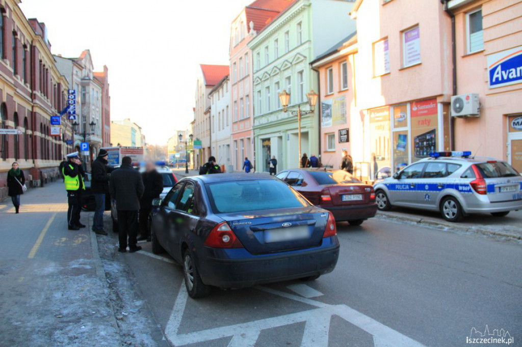 Potrącenie na pasach 21.12.2012