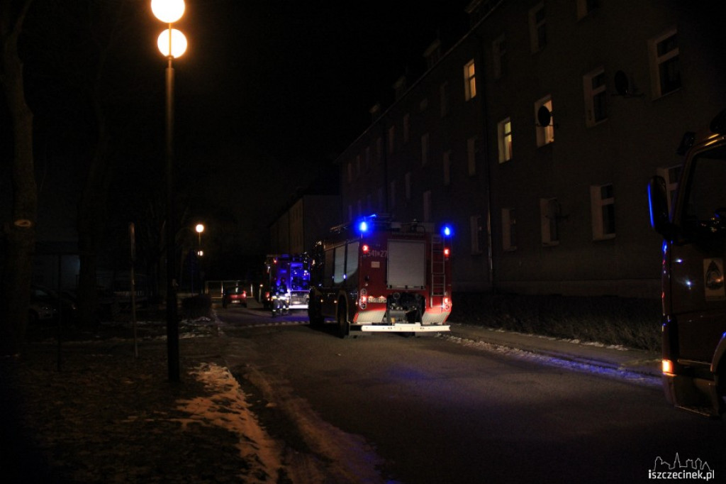 Zadymienie klatki na Słowiańskiej 22.21.2012