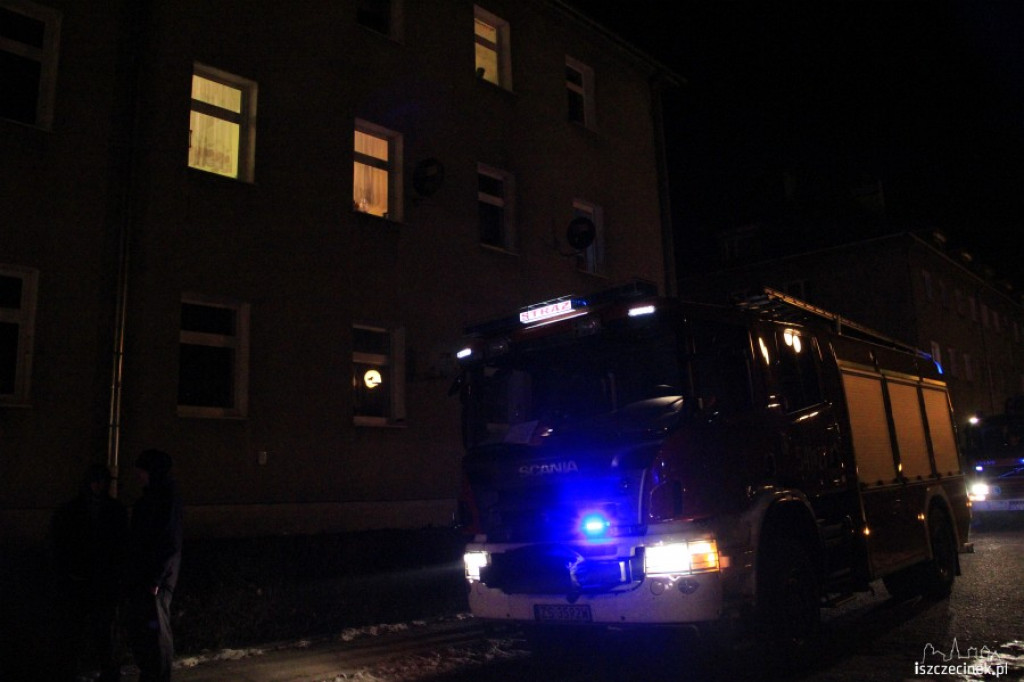 Zadymienie klatki na Słowiańskiej 22.21.2012