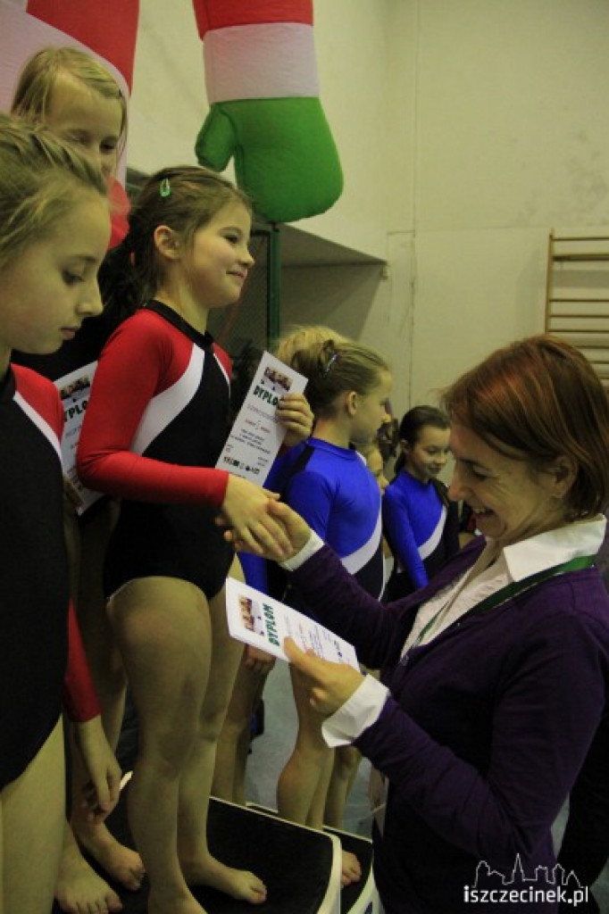 Turniej Dwójek Dziewcząt w Akrobatyce Sportowej 21.22.2012