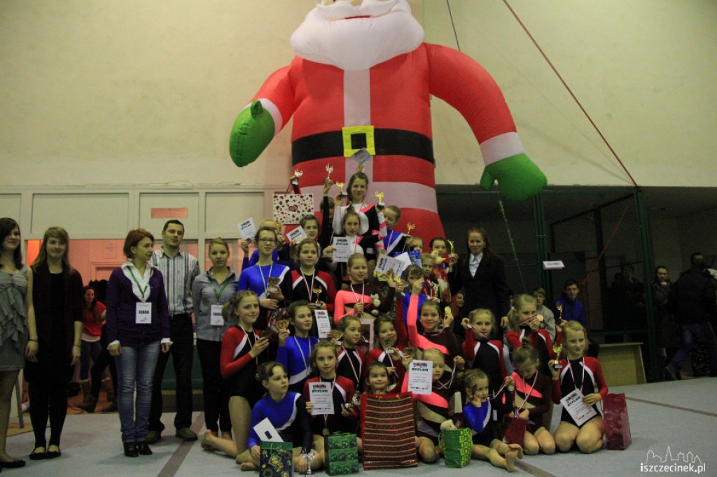 Turniej Dwójek Dziewcząt w Akrobatyce Sportowej 21.22.2012