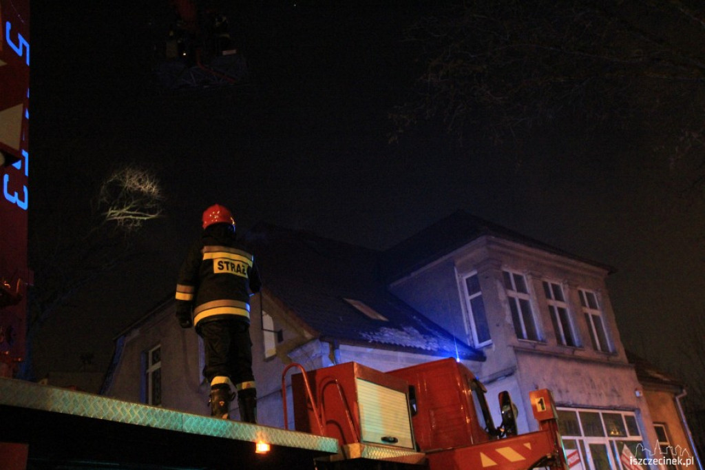 Czad na Kamiennej, pożar komina 28-Lutego 22.12.2012