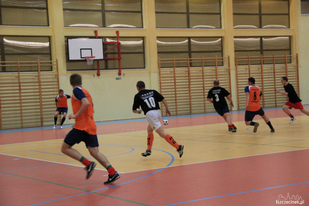 V kolejka piłkarskiej ligi halowej 29.12.2012