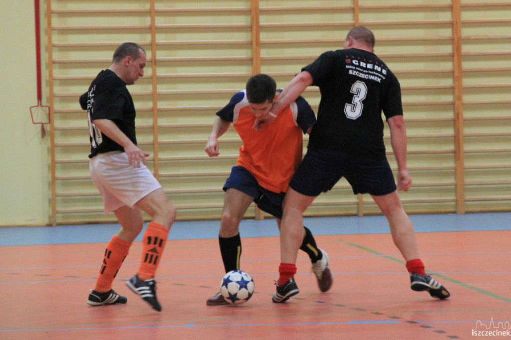 V kolejka piłkarskiej ligi halowej 29.12.2012