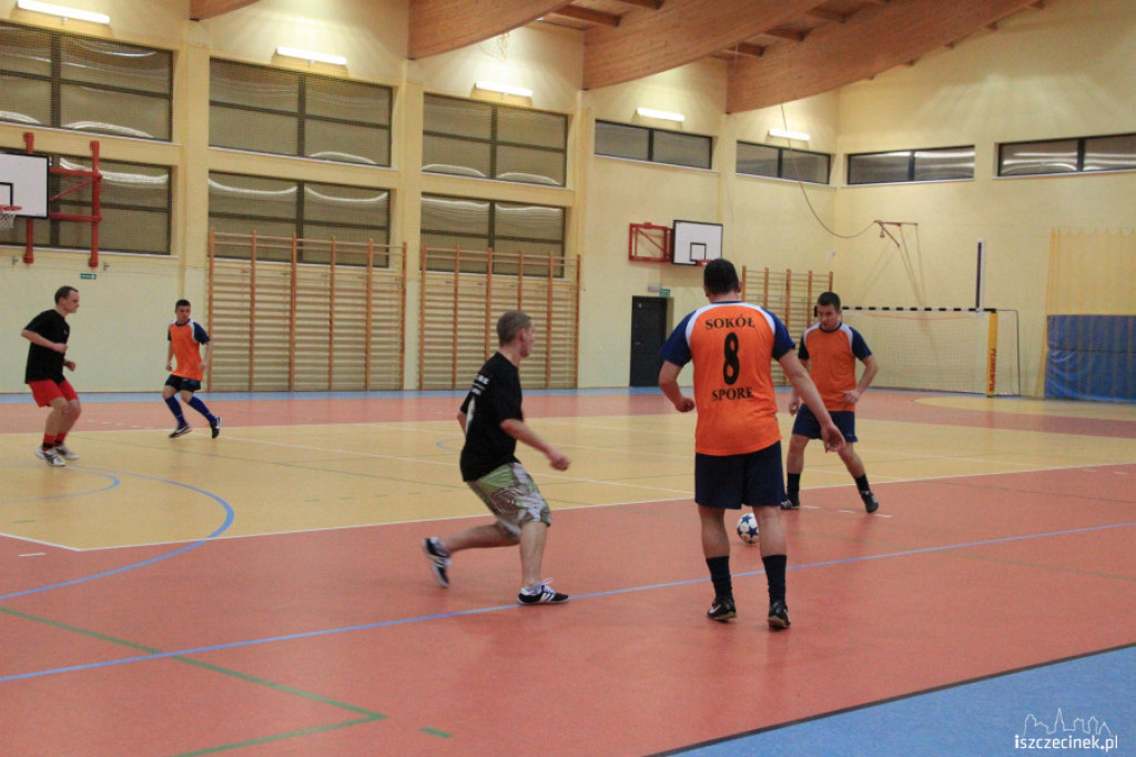 V kolejka piłkarskiej ligi halowej 29.12.2012