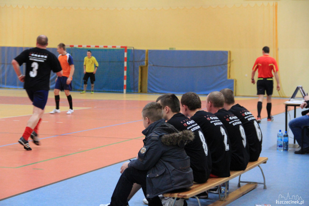 V kolejka piłkarskiej ligi halowej 29.12.2012
