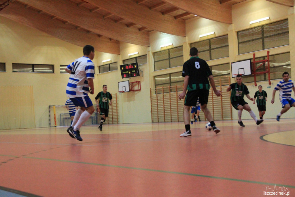 V kolejka piłkarskiej ligi halowej 29.12.2012