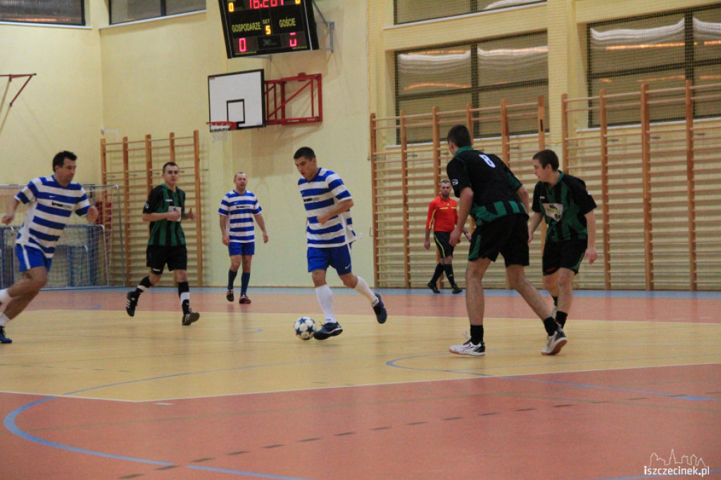 V kolejka piłkarskiej ligi halowej 29.12.2012