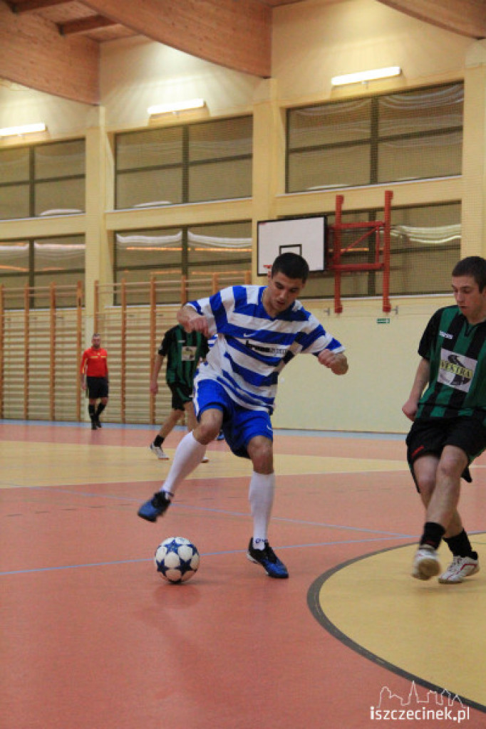 V kolejka piłkarskiej ligi halowej 29.12.2012