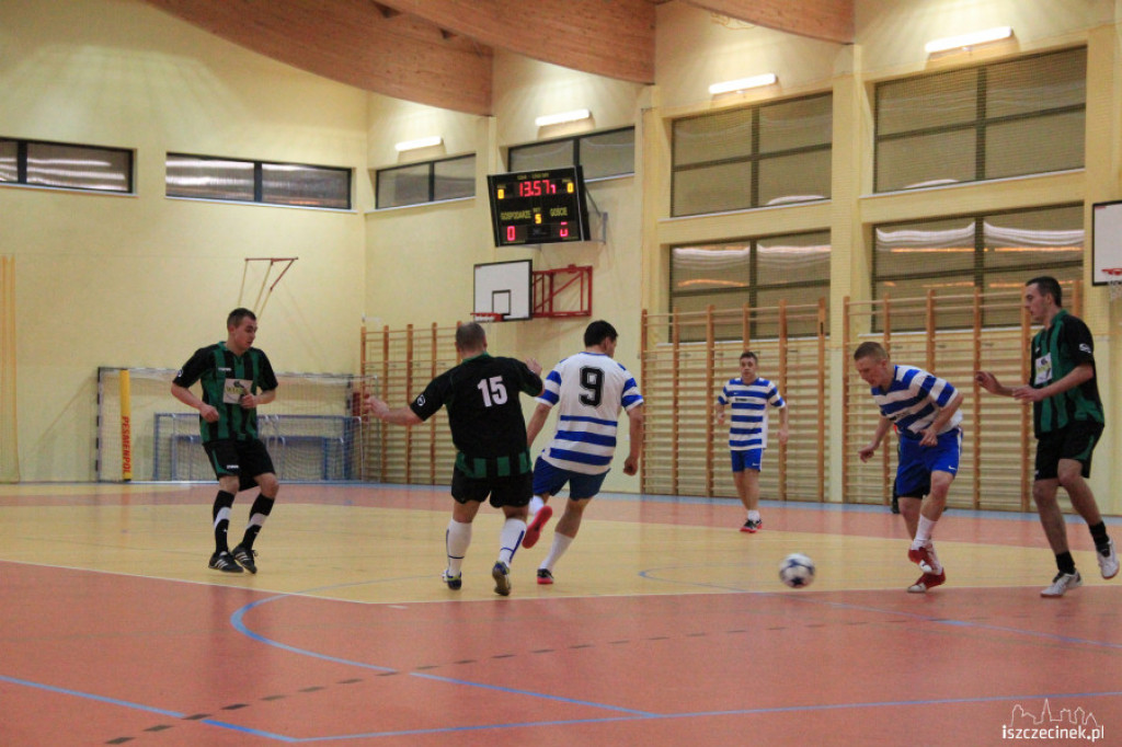 V kolejka piłkarskiej ligi halowej 29.12.2012