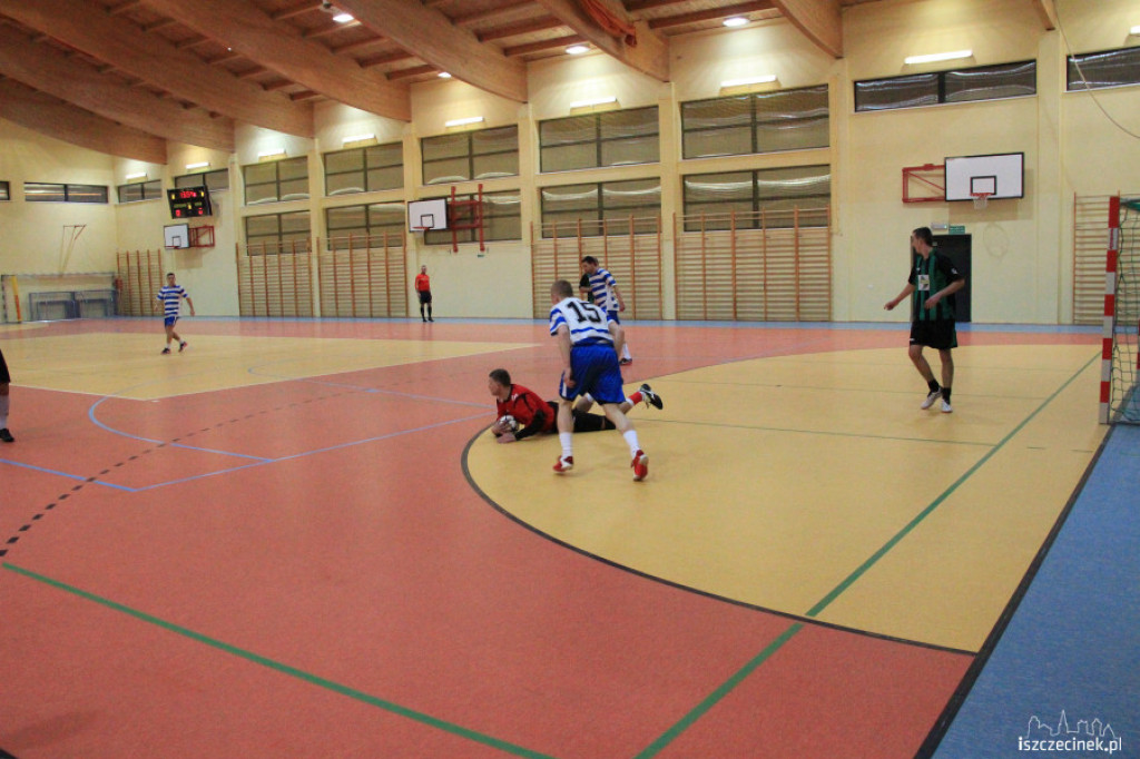 V kolejka piłkarskiej ligi halowej 29.12.2012