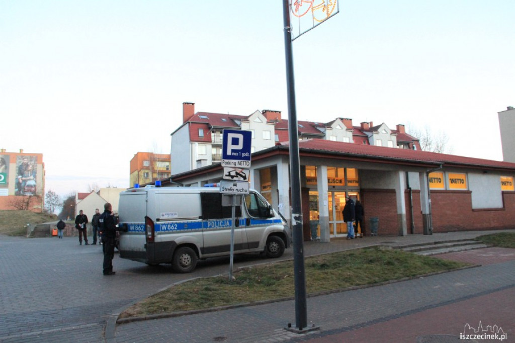 Nożownik w Netto 30.12.2012
