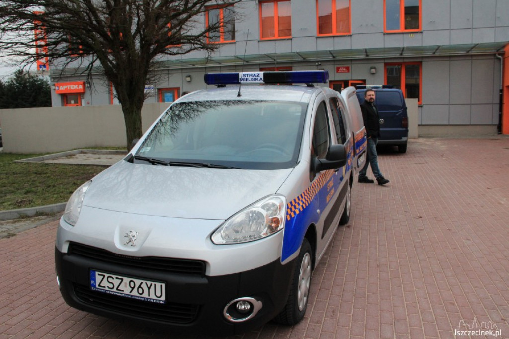 Nowy radiowóz Straży Miejskiej w Szczecinku 7.01.2012