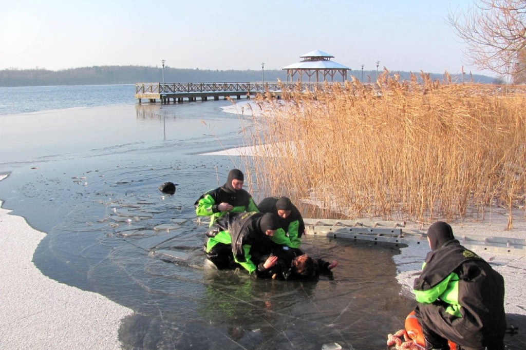 Uczennica wpadła do wody 14.01.2013